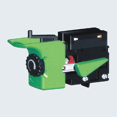 71 防尘交流扳机调速开关